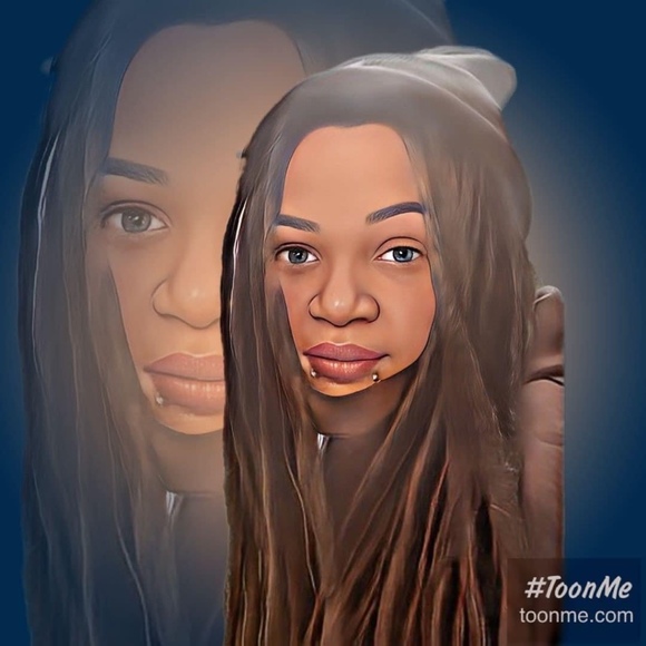 Meet your Posher! - Picture 1 of 5